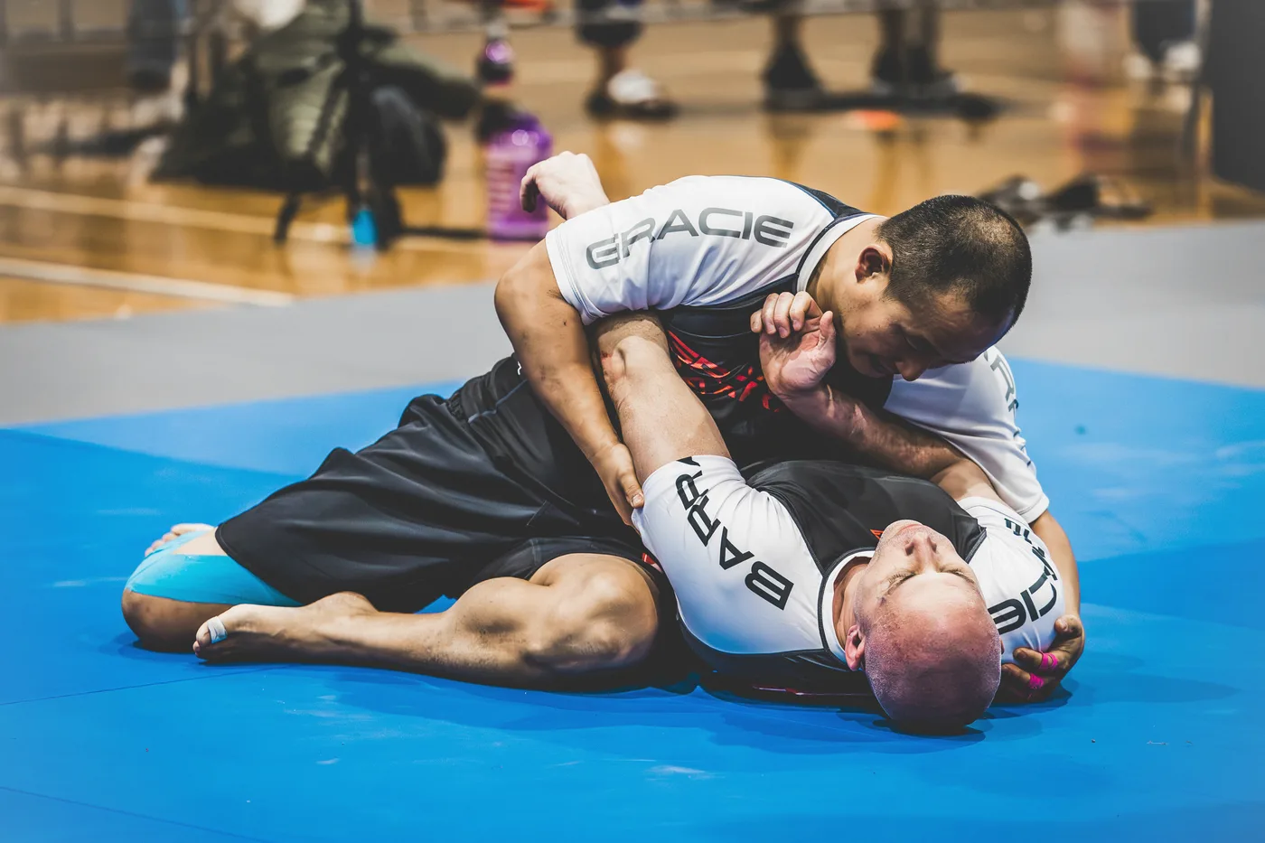 An adult Jiu-Jitsu session at Gracie Barra Holbrooks